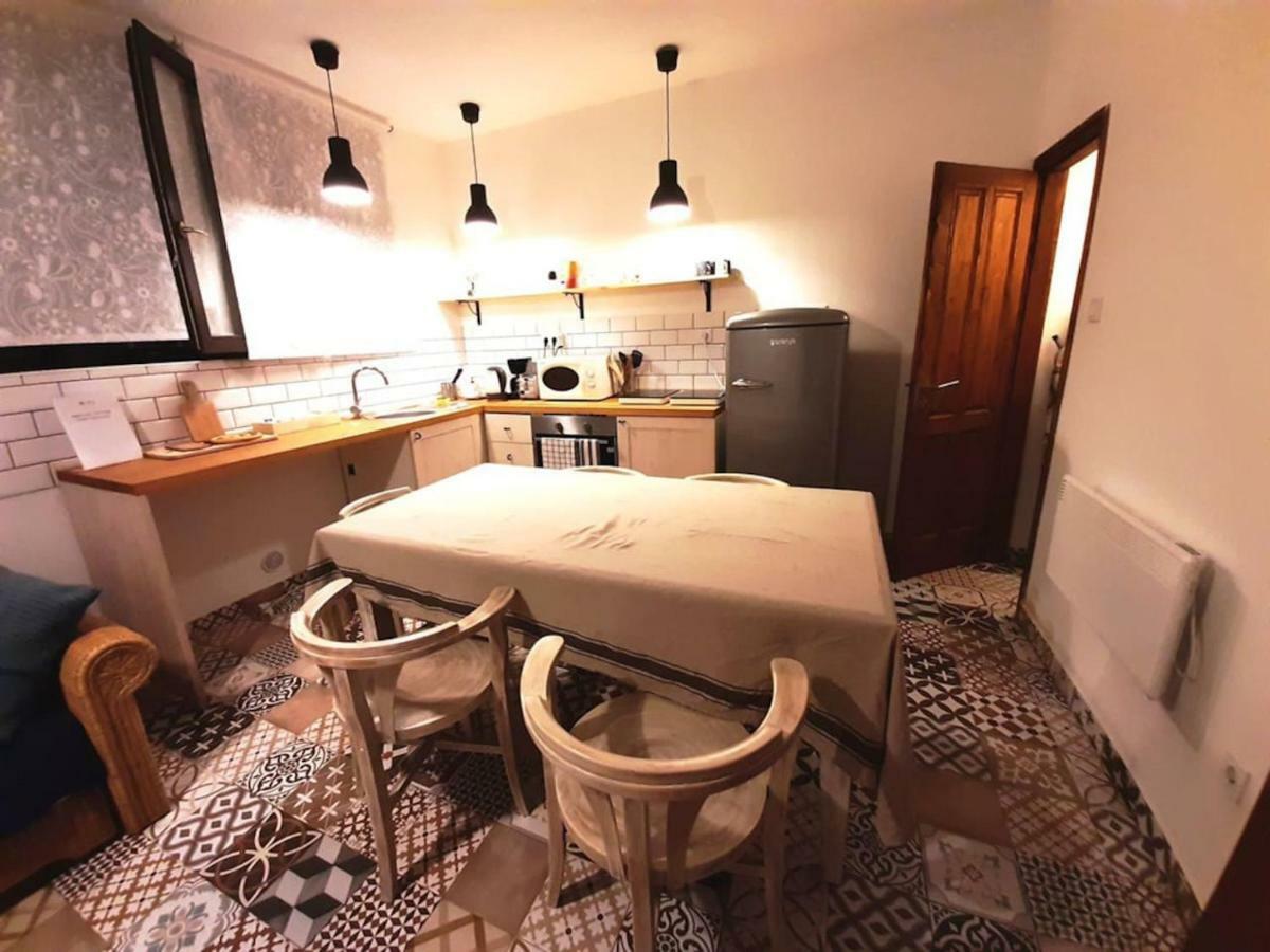 2 Bedroom Apartment Near Heroes Square Budapest Exterior photo